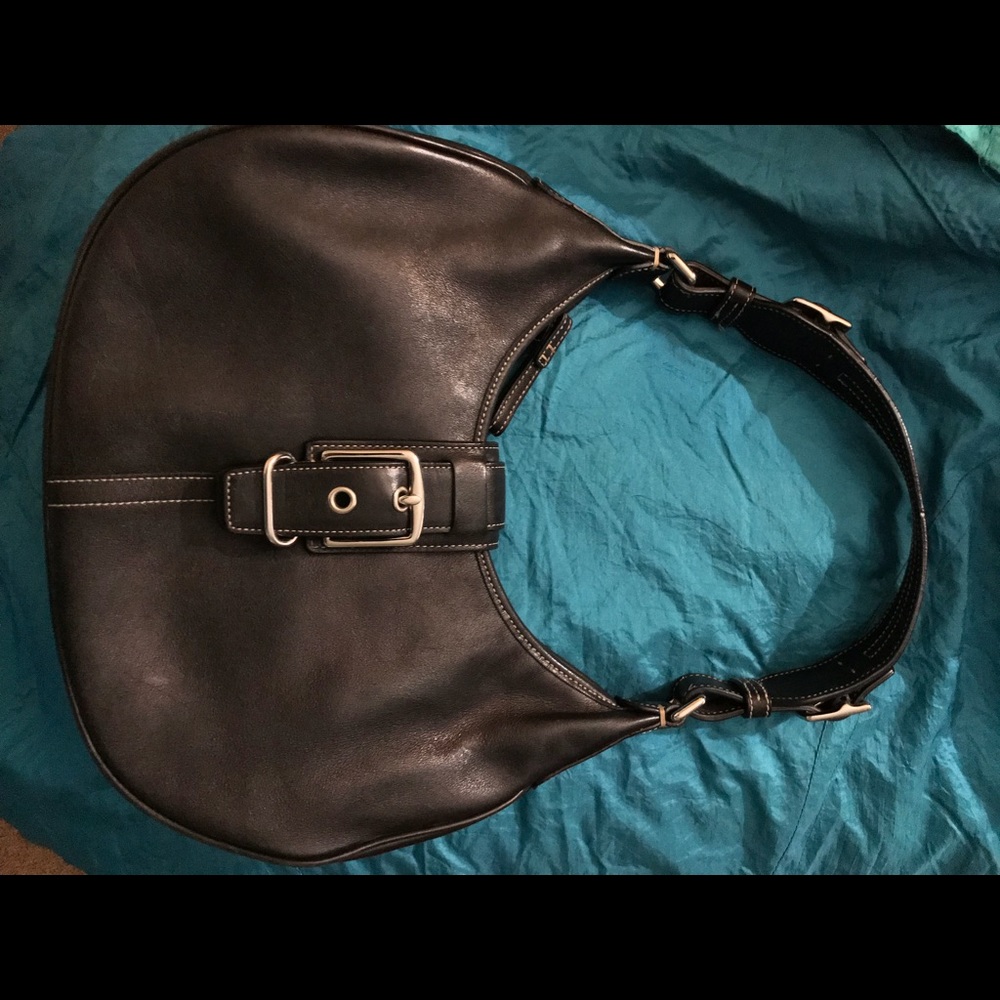 Beautiful black vintage coach purse